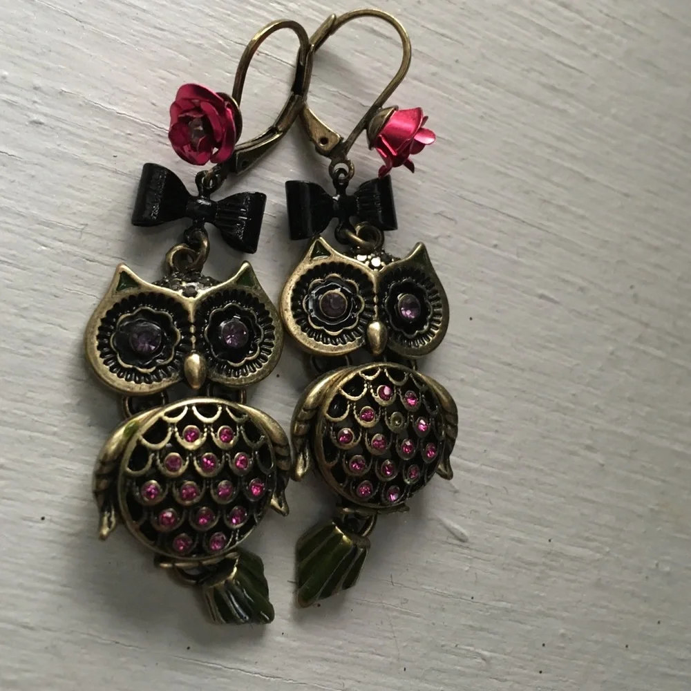Betsy Johnson earrings - Picture 2 of 3